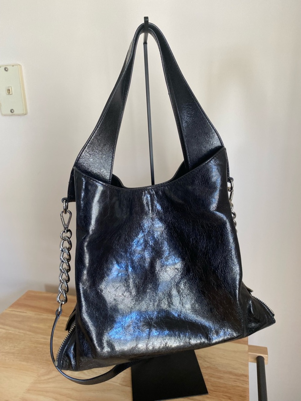 Michael Kors Devon Black Leather Shoulder Bag with Silver Chain Detail - Picture 8 of 12